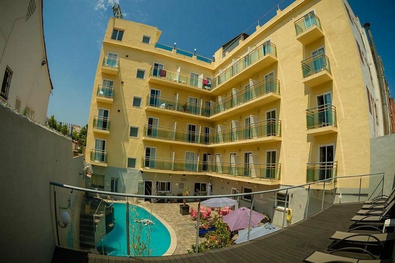 HOTEL ESMERALDA • LLORET DE MAR • 3⋆ SPAIN • RATES FROM €159